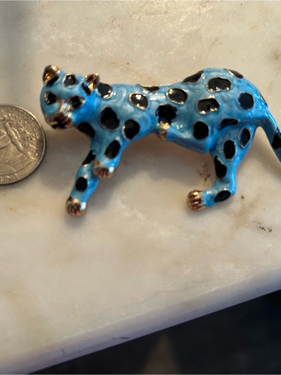 Private Label Jewelry - Private Label Blue and Black Leopard Enamel Brooch. Fl1